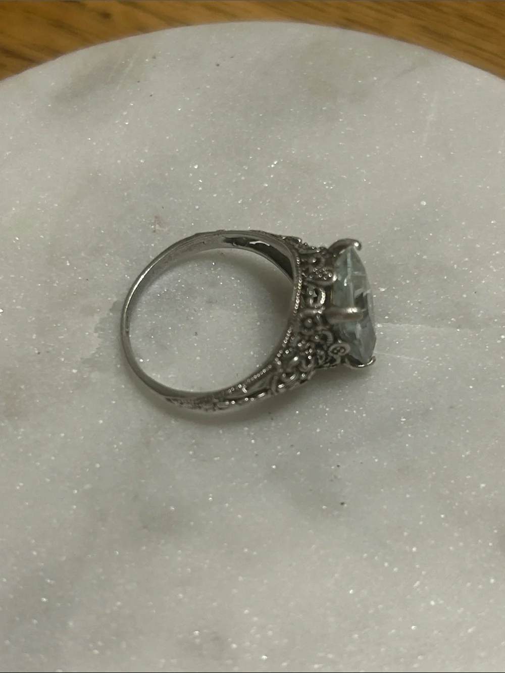 Sterling Silver Vintage-Style Aquamarine Ring - Light Blue Gemstone